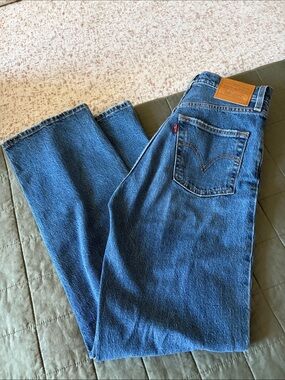 Levi's Women’s  Dark Blue Straight-Leg Jeans